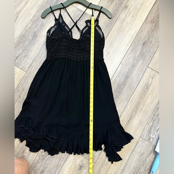 🛍️ La Miel gorgeous lace dress - Picture 6 of 11